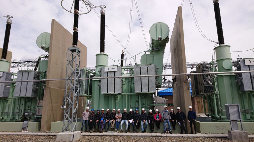 Alumnos y Alumnas de 5to año de Ingeniería Electromecánica visitaron la estación de TRANSENER en Esperanza Alumnos y Alumnas de 5to año de Ingeniería Electromecánica visitaron la estación de TRANSENER en Esperanza